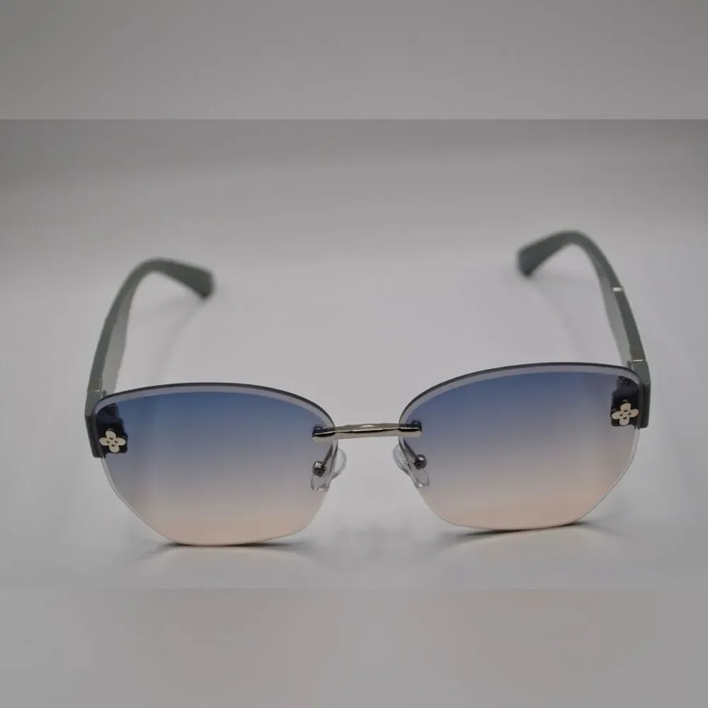 Gucci Women’s Sunglasses | Silver & Grey-Blue Frame | Blue-Brown Gradient Lens - Picture 7 of 16